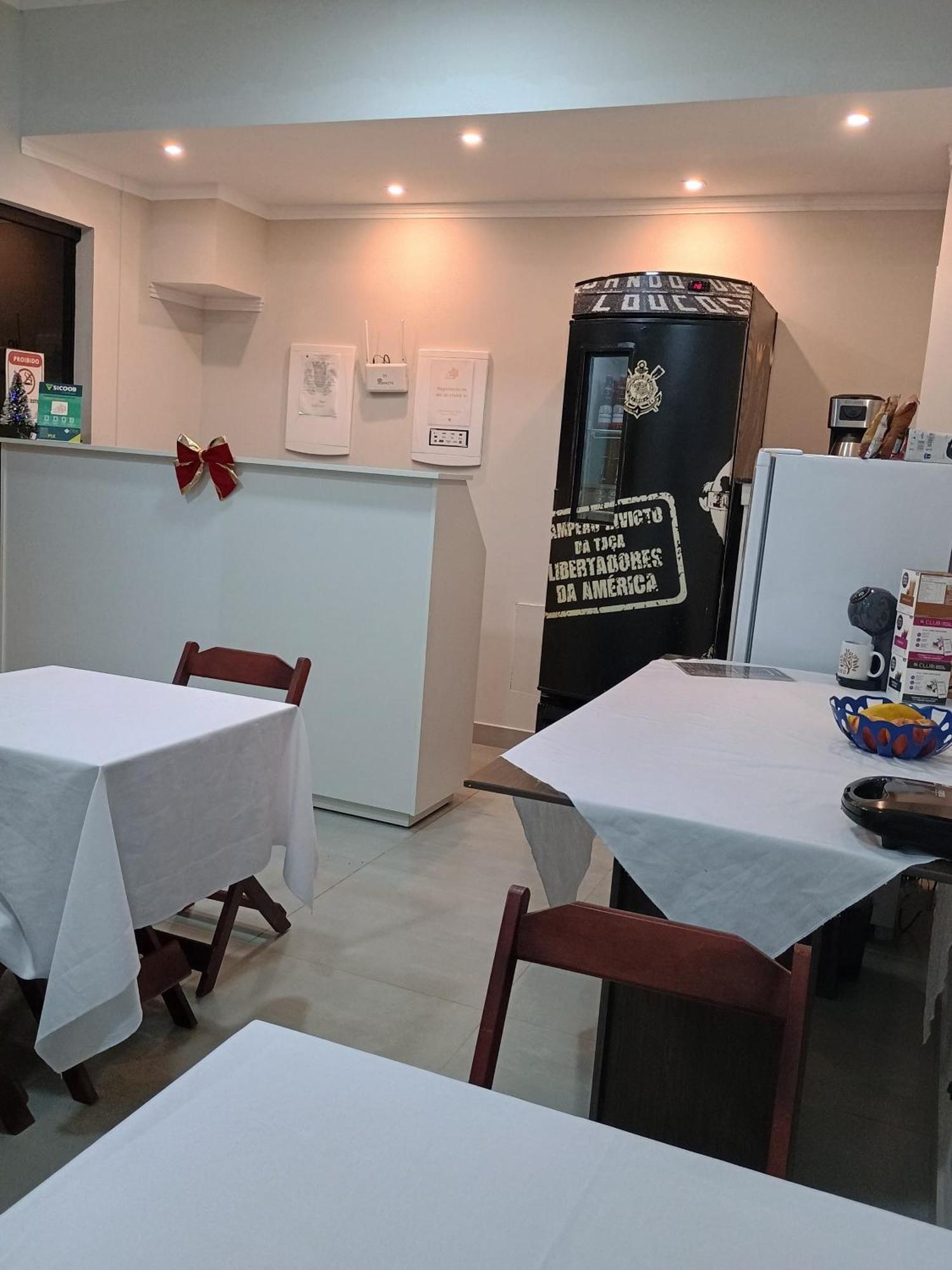 Pousada Oliveira Munhoz Buitenkant foto