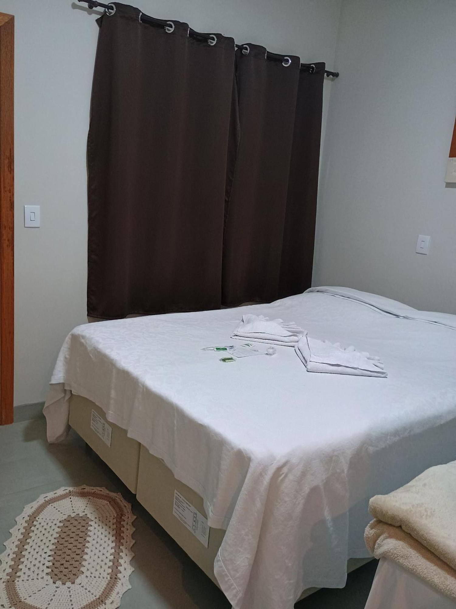 Pousada Oliveira Munhoz Buitenkant foto